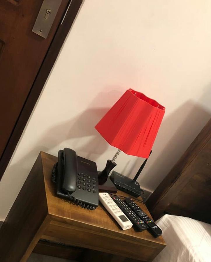 康提 瑞迪查丽旅游宾馆酒店 外观 照片